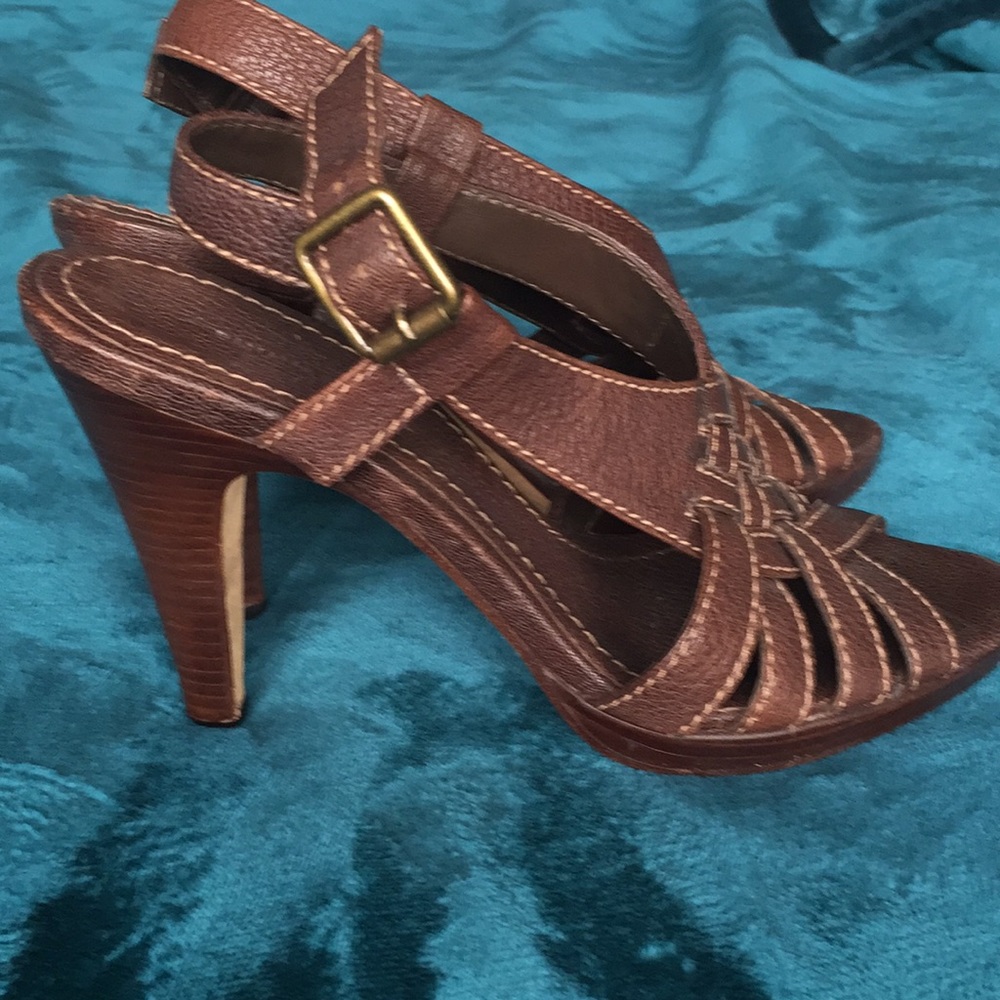 Banana Republic high heels size 7 - Picture 2 of 4